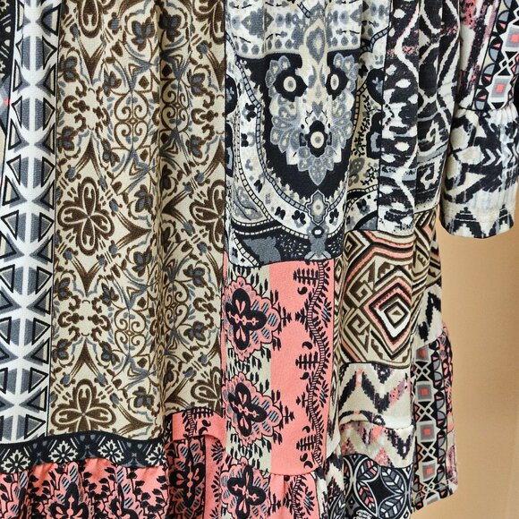 Pomelo Tunic Top Womens Size L Boho Patchwork Bell Sleeve Lightweight Flowy USA - Picture 8 of 10